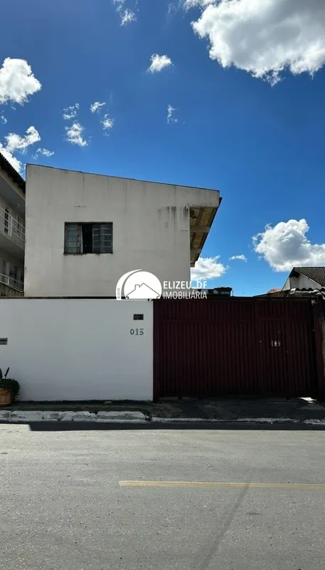 OPORTUNIDADE IMPERDÍVEL NA QE 42 – EXCELENTE PARA MORAR OU INVESTIR!Excelente ca...