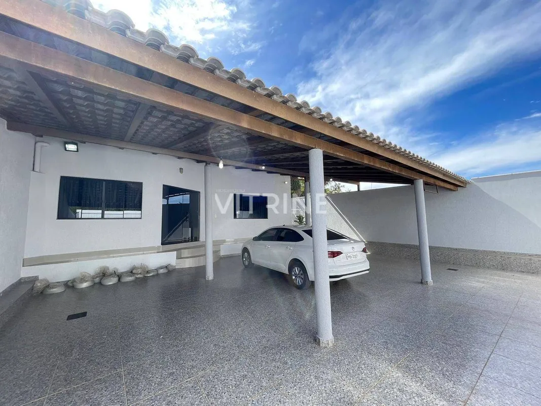 CASA AV SÃO FRANCISCOCONDOMÍNIO COM APENAS 05 CASAS.3 QUARTOS SENDO DUAS SUÍTESS...