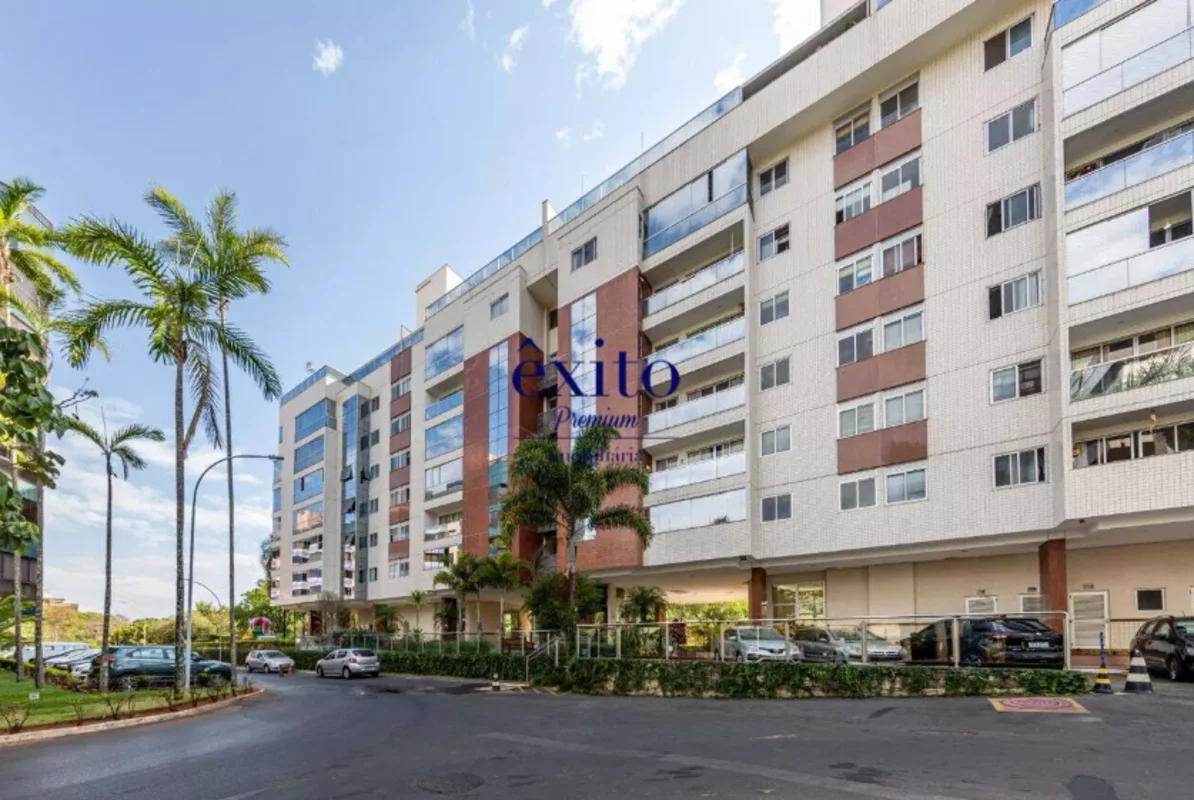 Asa Norte, SQN 213 Bloco H. Apartamento para locação!Lindo apartamento, na melho...