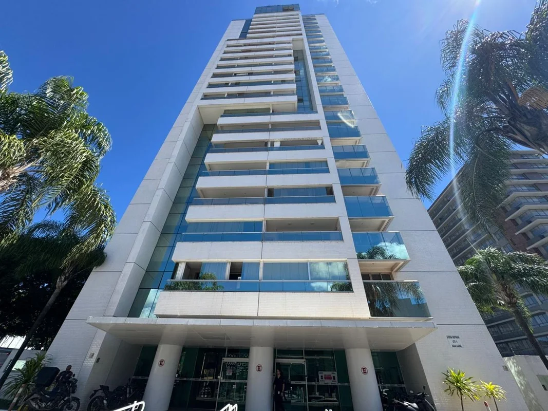 DALMIR IMÓVEIS VENDE-SE(61)982046941Descubra este apartamento mobiliado na Aveni...