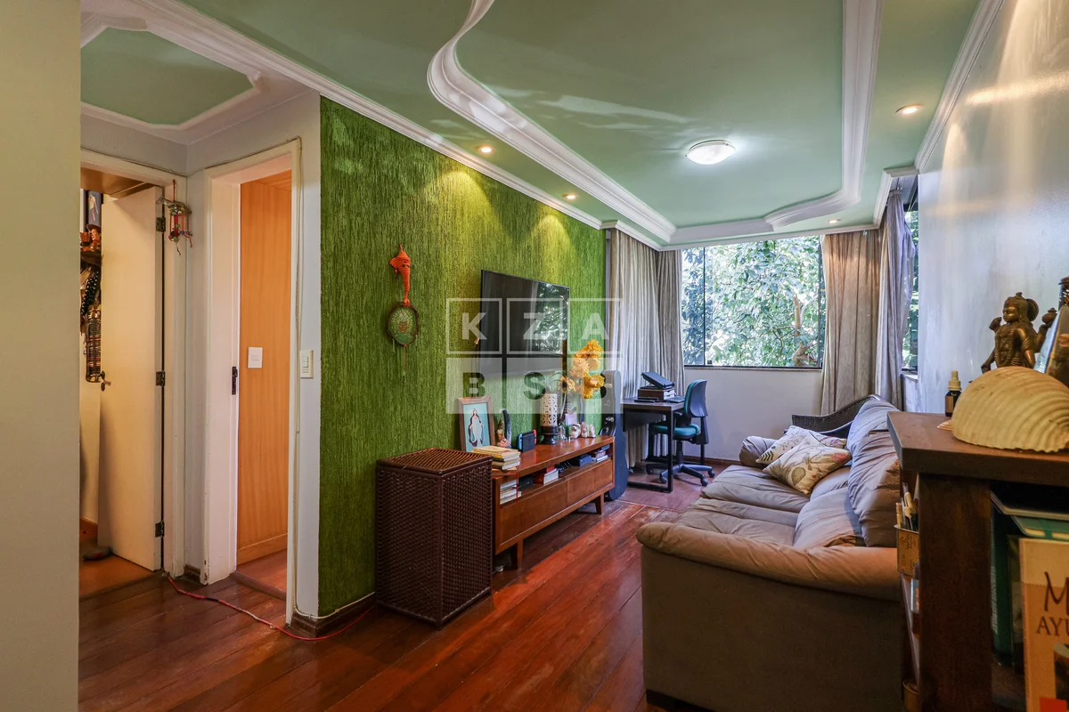Apartamento de 2 quartos com 47 m² muito bem distribuídos. Sala reformada e ampl...
