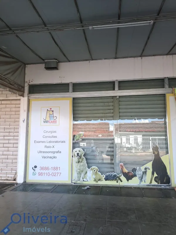 Venda- Loja comercial com área do térreo 61,5 m² e área do subsolo 61,5 m²- Espa...