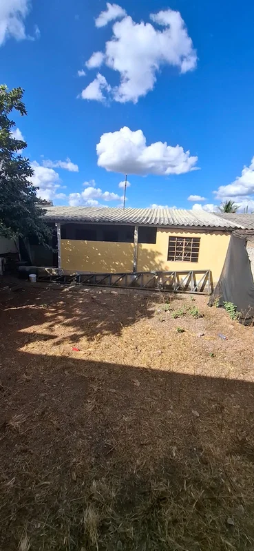 Lote bem localizado na QN 1 RF I, metragem com 150m2, frente com espaço, com uma...