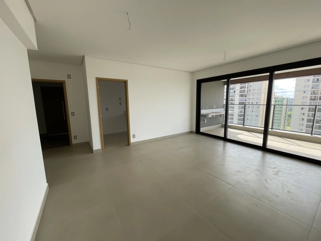 Descubra seu próximo lar no Nature Residence, um apartamento de alto padrão loca...