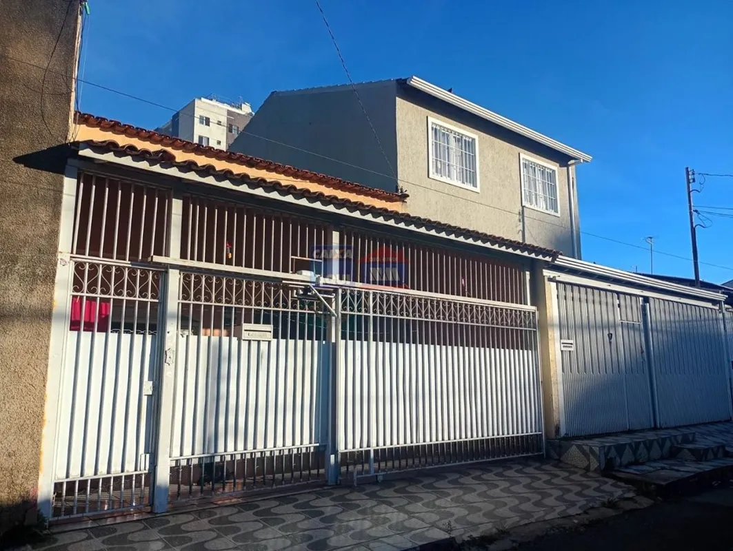 CASA À VENDA QR 406 SAMAMBAIA NORTE Endereço: QR 406 Samambaia Norte DF Tipo de ...