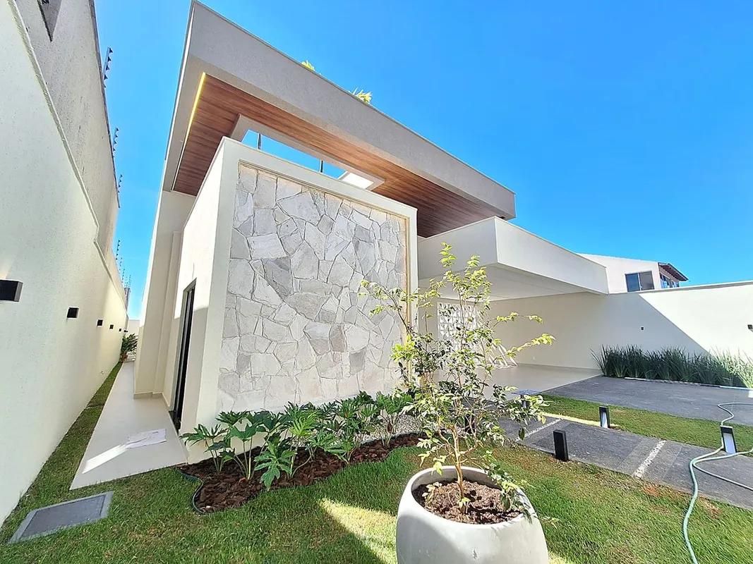 Casa nova de alto padrÃ£o com 248mÂ² de construÃ§Ã£o em um terreno de 420mÂ², de...