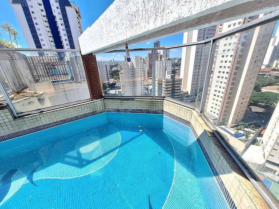 Cobertura duplex com 247mÂ² prÃ³xima Ã  PraÃ§a do Sol e ao Lago das Rosas, ideal...