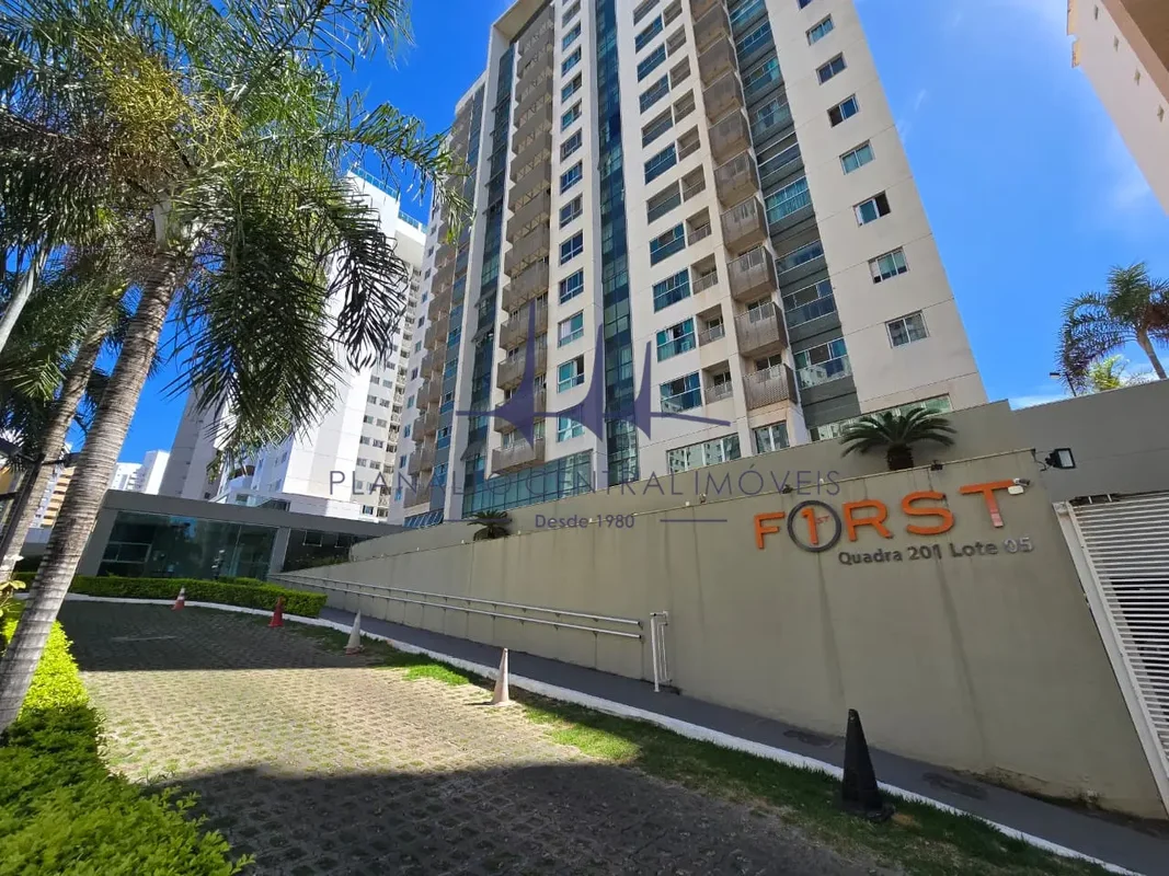Planalto Central Imóveis vende excelente apartamento semi mobiliado, bem localiz...
