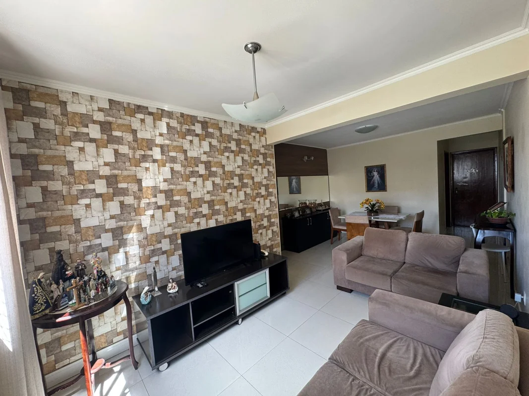 Descubra um apartamento com excelente localização na Rua Buriti, no coração de Á...