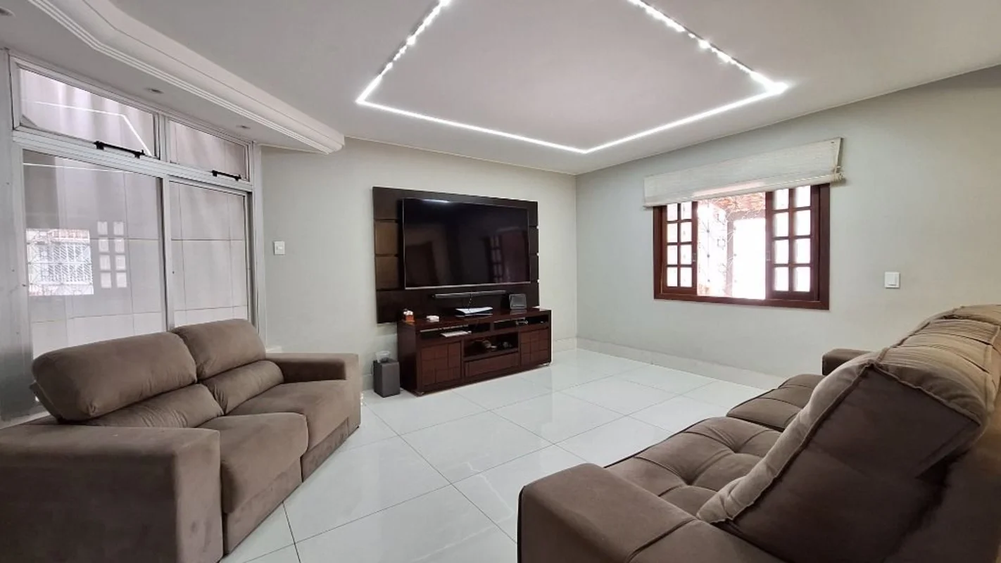 QE 15 GUARÁ II - EXCELENTE CASA TÉRREA NA LAJE, 3 QUARTOS, 2 SUÍTES, CHURRASQUEI...