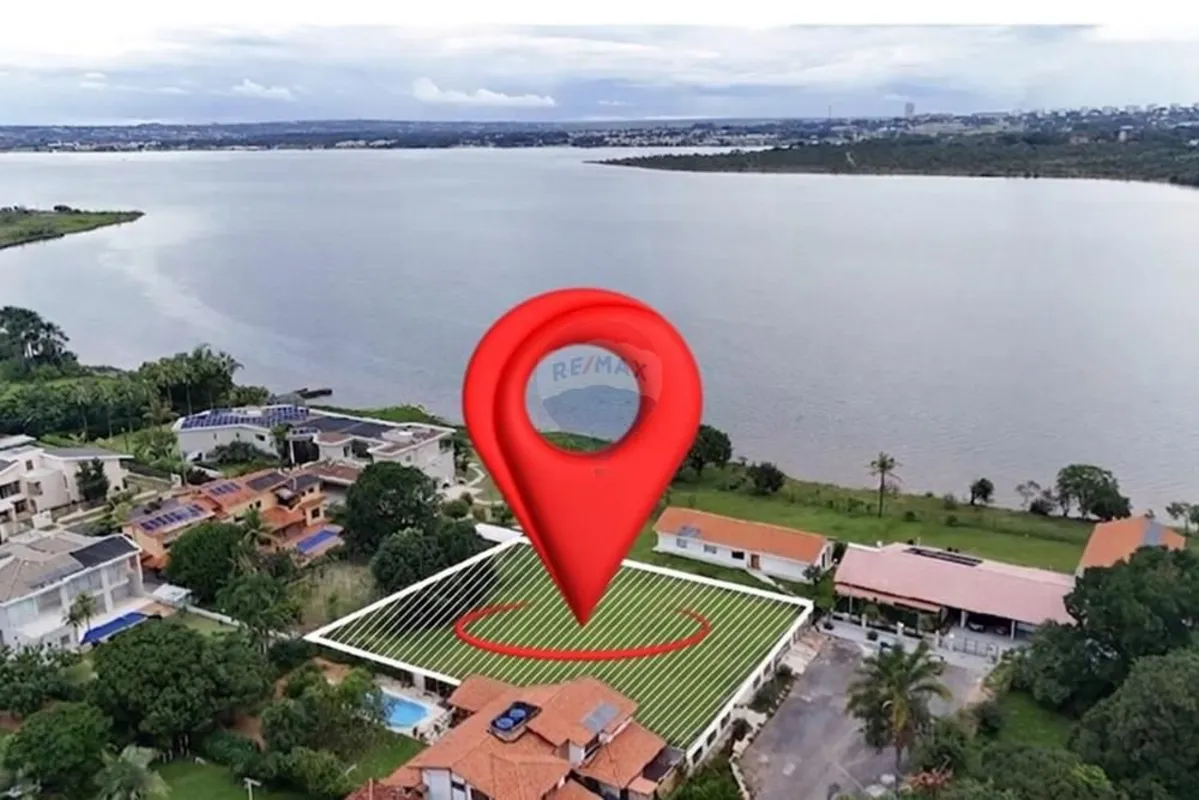 OPORTUNIDADE ÚNICA NO LAGO NORTE SHIN QL 12 Lote 1.162,50m2 formato diferenciado...