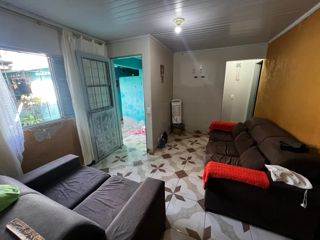 Casa à venda na QNM 26 – Conjunto F, Casa 38Excelente oportunidade em lote de 25...