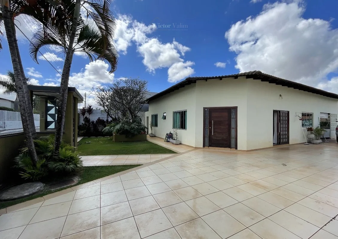 DUAS CASAS NO MESMO LOTE | 800m² | CONDOMÍNIO ALTO PADRÃO | RUA 08 – VICENTE PIR...