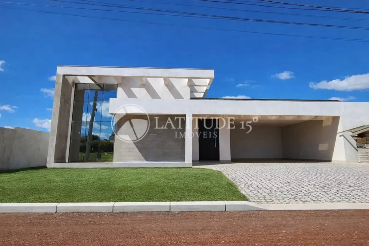 A Casa Que Eleva o Seu Padrão de Vida, fica a 10 minutos da Ponte JK.Lote: 690 m...