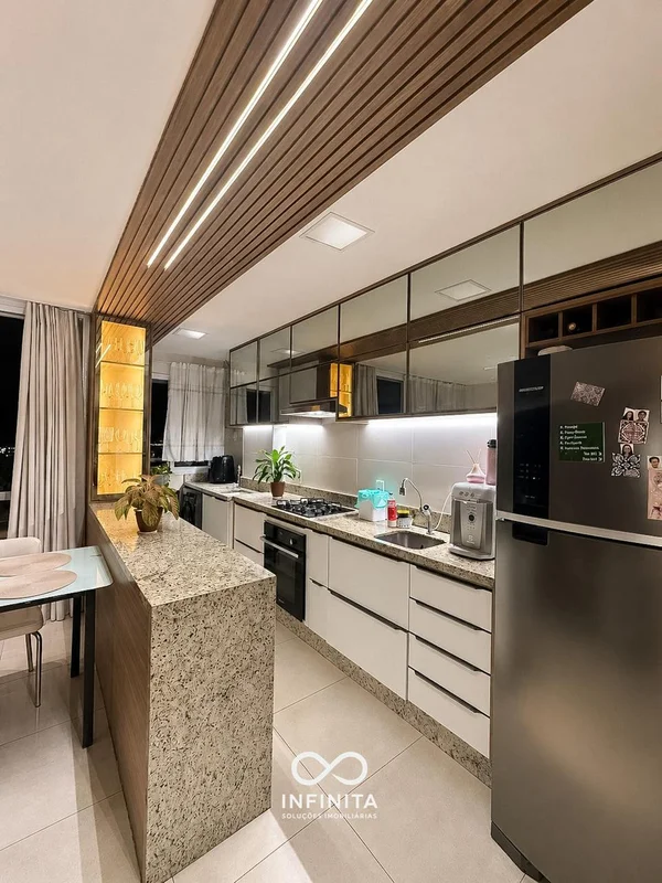 NASCENTE – ANDAR ALTO – VISTA LIVRE - REFORMADOExcelente Apartamento no Residenc...