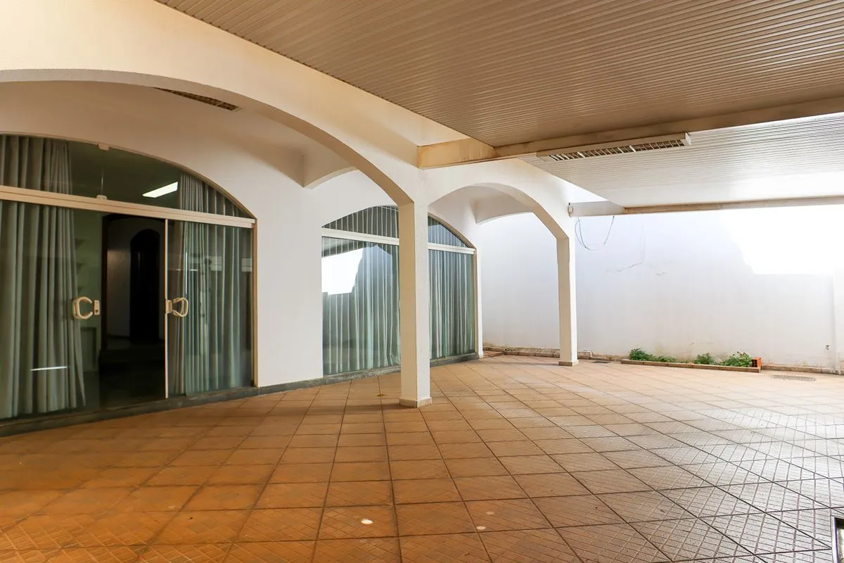 Sobrado comercial para locaÃ§Ã£o no Setor Marista, GoiÃ¢nia.Parte tÃ©rrea:â?¢ Va...