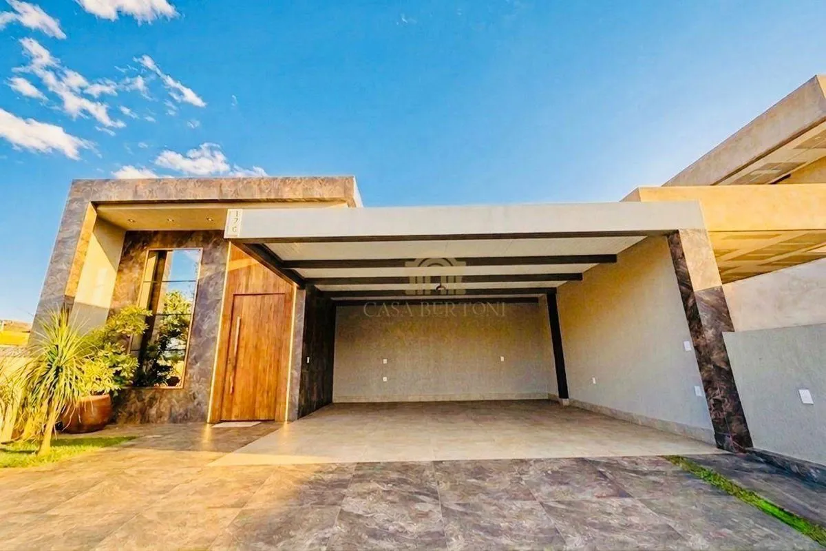 CASA RUA 10 VICENTE PIRES LOTE 380M² 3 QUARTOS PÉ-DIREITO DUPLO ÁREA DE LAZERPro...