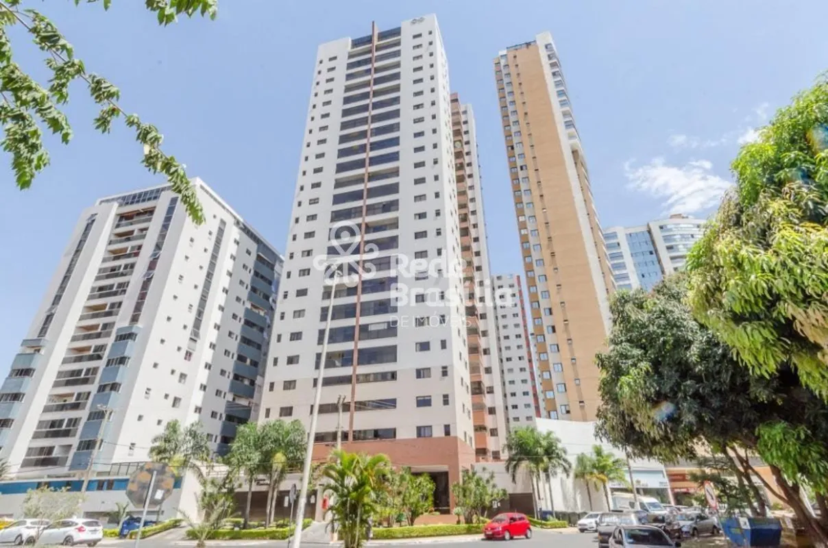 VISITAS MEDIANTE AGENDAMENTO PRÉVIO.Apartamento com 04 quartos sendo 02 suítes c...