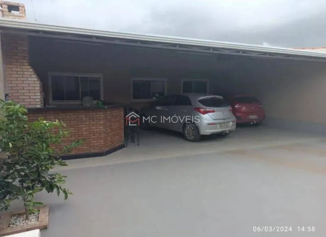 Casa à Venda na QNN 25, Conjunto E - Ceilândia Norte | 4 Quartos | Energia Solar...