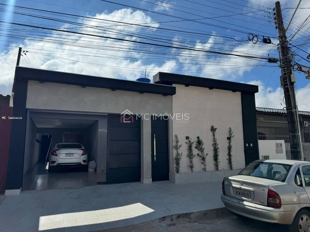  Casa à Venda na QNM 1, Conjunto E | 250 m² | 4 Quartos | 5 Banheiros | Área de ...