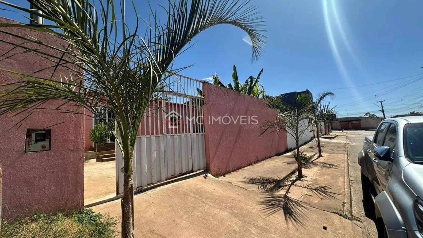 Casa à Venda na Quadra 06 – Jardim Vitória, Águas Lindas | 2 Quartos | Suíte | L...