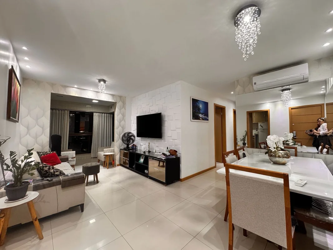EXCELENTE APARTAMENTO NO RESIDENCIAL VILLA MATEUS – ÁGUAS CLARASApartamento espa...