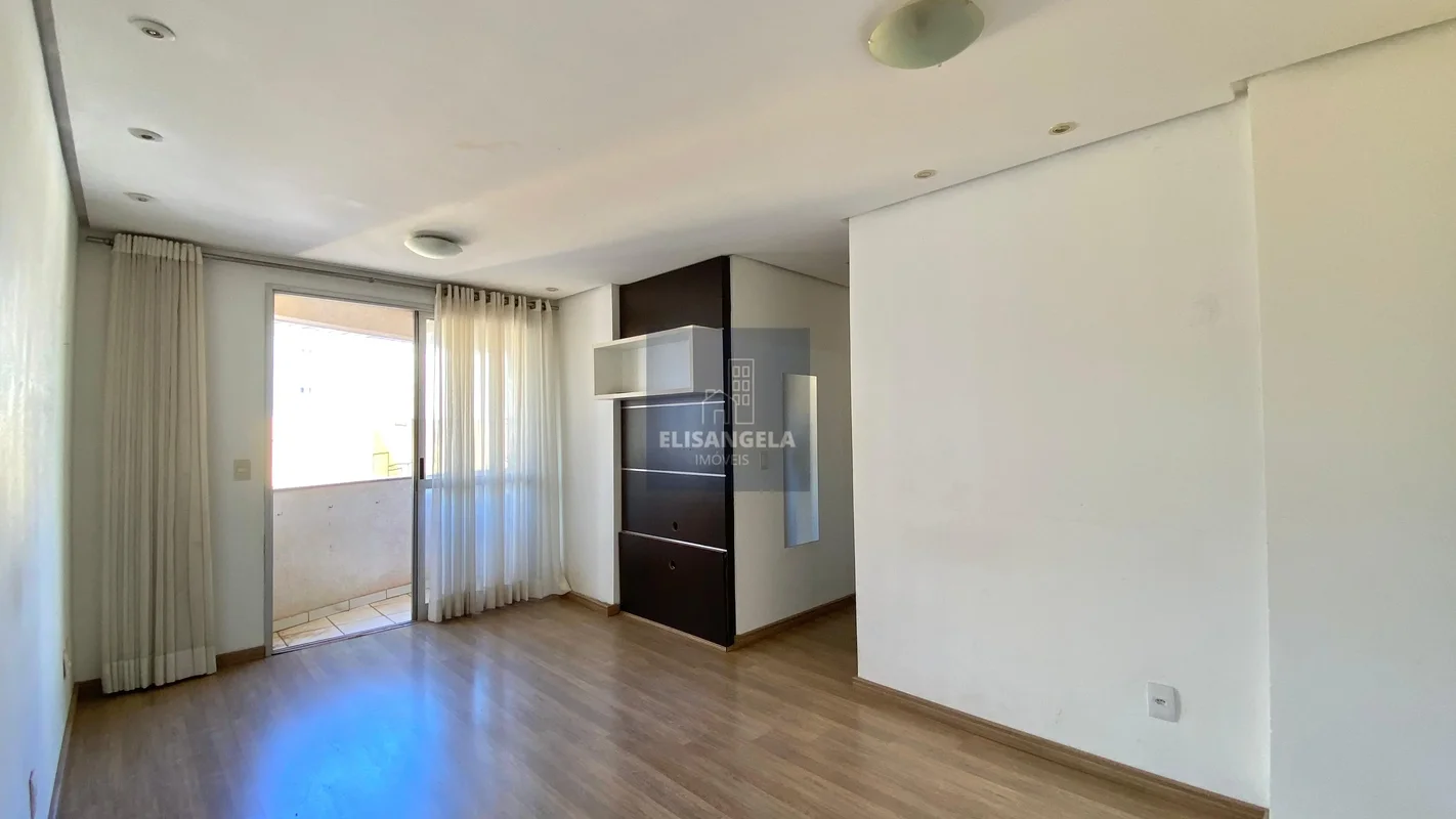 Excelente apto, andar alto, todo no armário!!!São 70 m² de área privativaSala am...