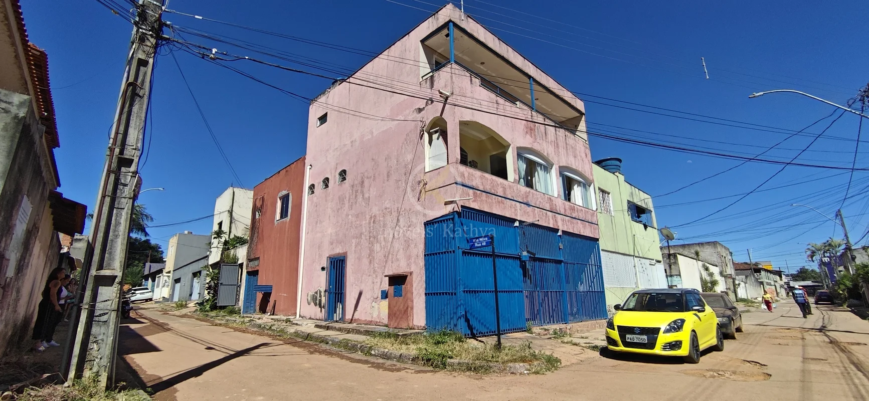 OPORTUNIDADE - SOBRADO COM 1 APARTAMENTO DUPLEX + 4 KITS - Escriturado !Oportuni...