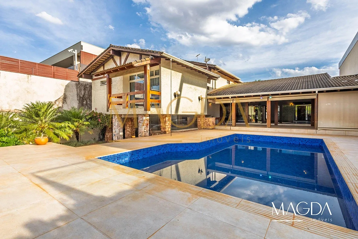 Sofisticação, amplitude e conforto em cada detalhe ?Excelente casa para locação ...