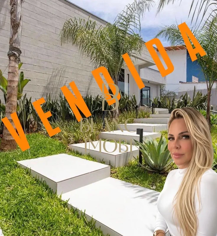 CASA TÉRREA EXCLUSIVA NA SHIN QI 03 – 520m² REFORMADA | TERRENO DE 3.400m² | 4 S...