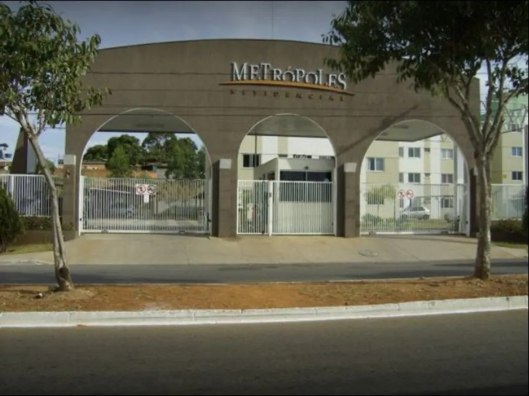 O apartamento está localizado no bairro Jardim Novo Mundo tem 63 metros quadrado...