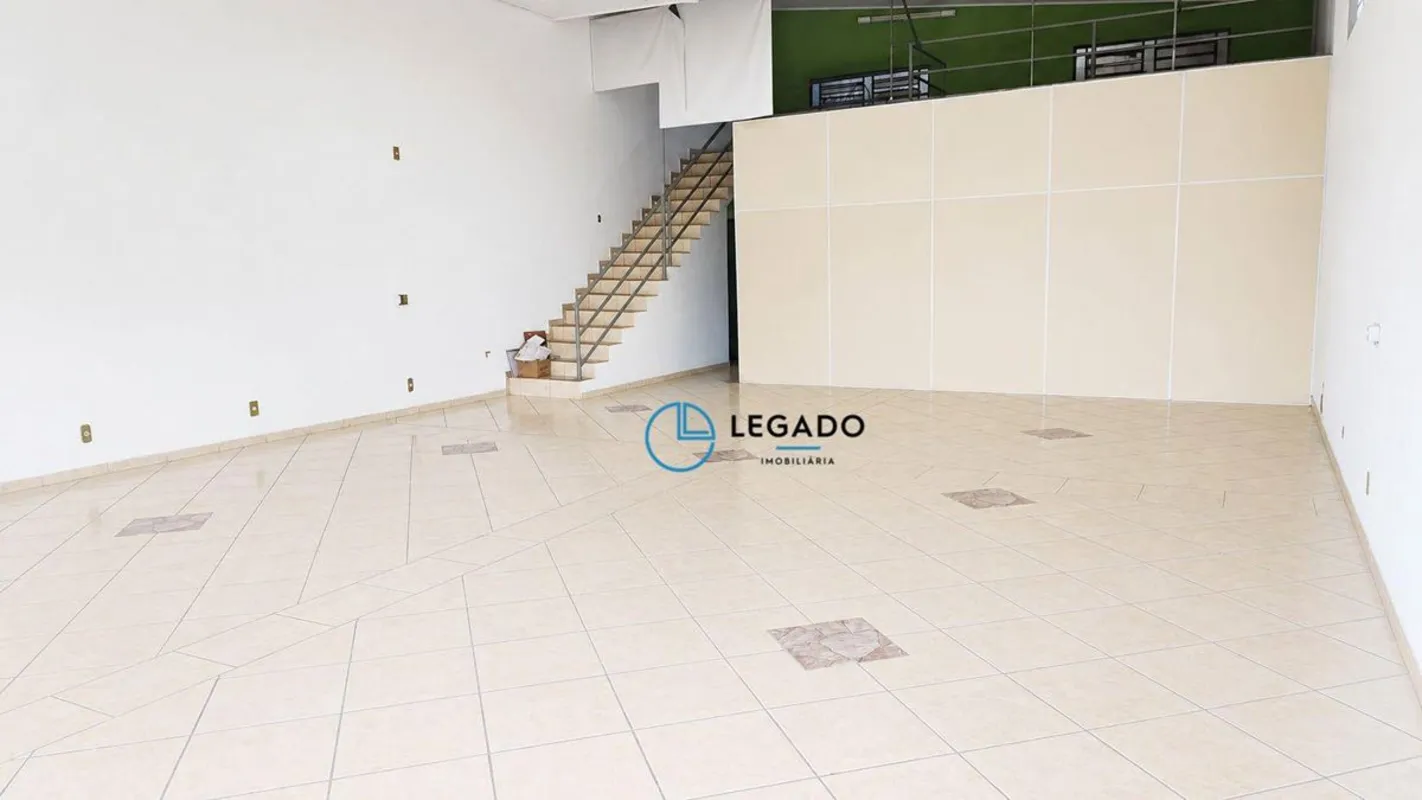 Galpão disponível para locação no Núcleo Bandeirante, ideal para empresas, depós...