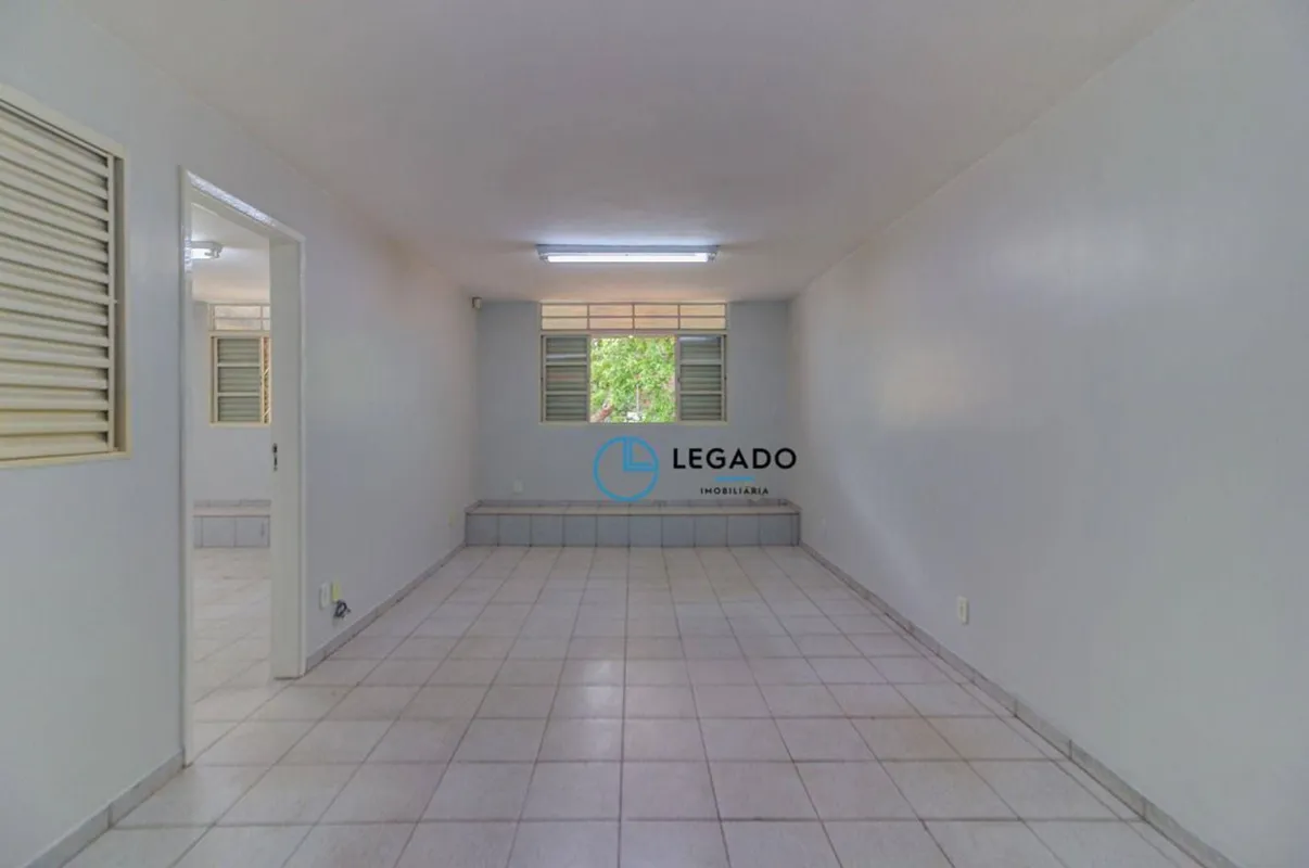 Excelente oportunidade de locação na tradicional Comercial da 211 Sul! Apartamen...