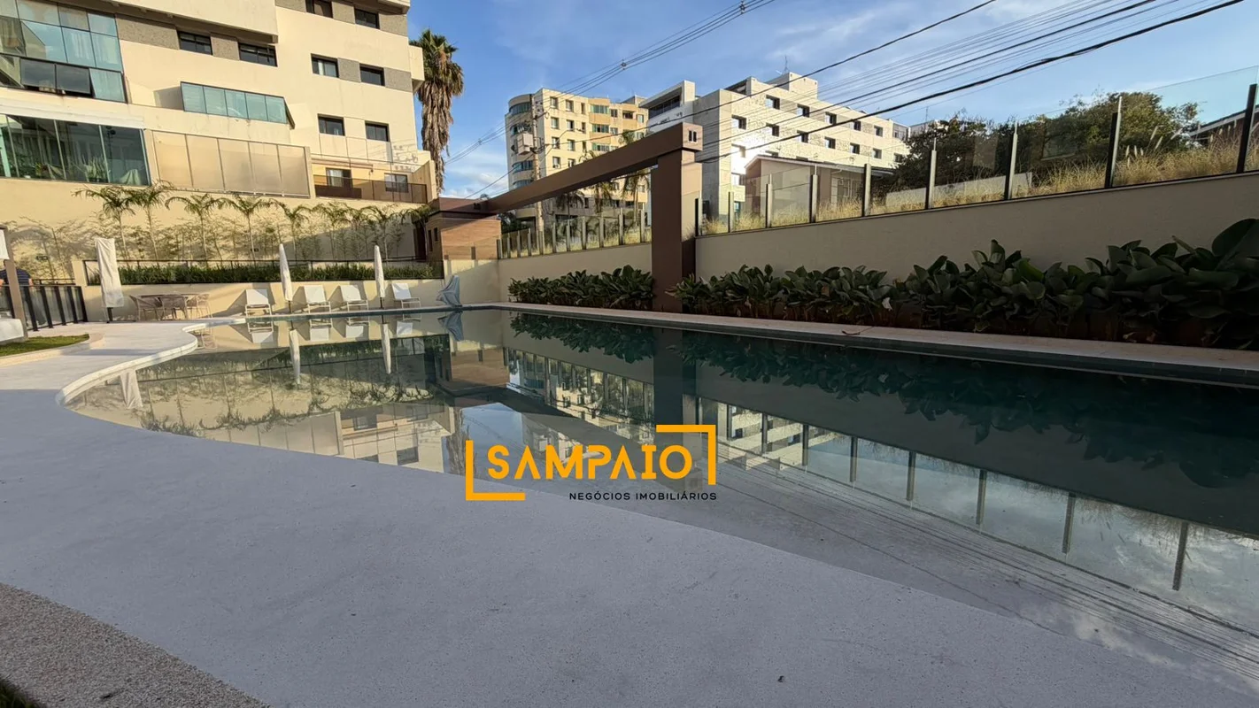 Descubra seu novo lar no Cond Resid Nosso Laran, localizado no Trecho 13, Lago N...