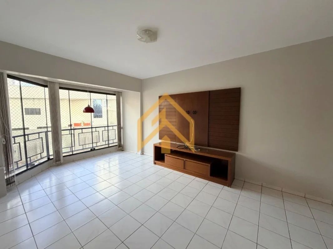 APARTAMENTO DE 2 QUARTOS PARA LOCAÇÃOExcelente apartamento para locação, com pla...