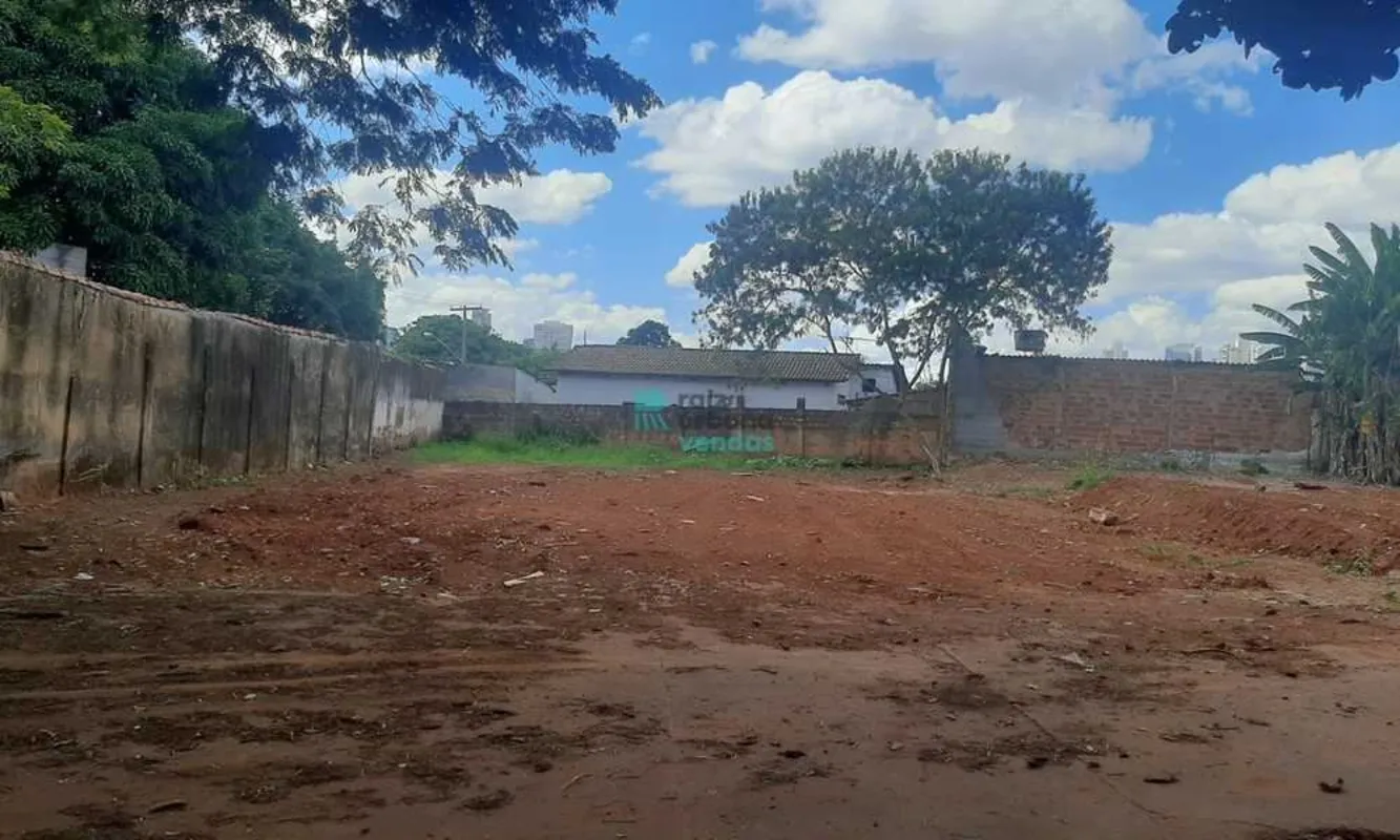 Excelente lote em frente a Escola Adventista com área de 536,38 m2, medindo de f...