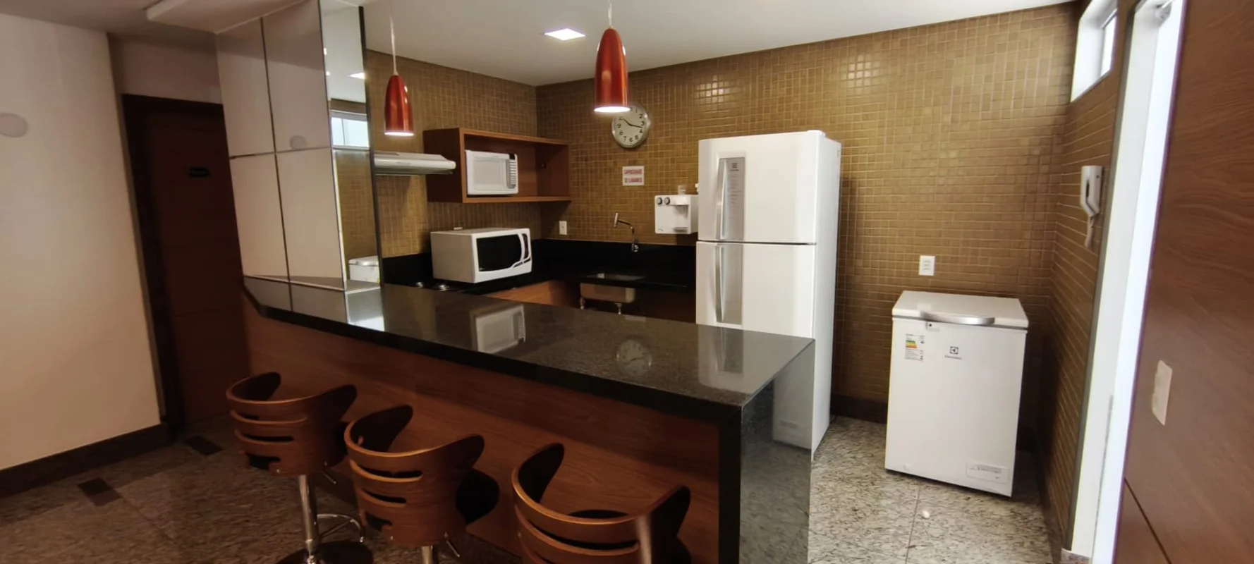 OPORTUNIDADE ÚNICA NA SQN 305 NORTE - 3 QUARTOSExcelente apartamento à venda, am...