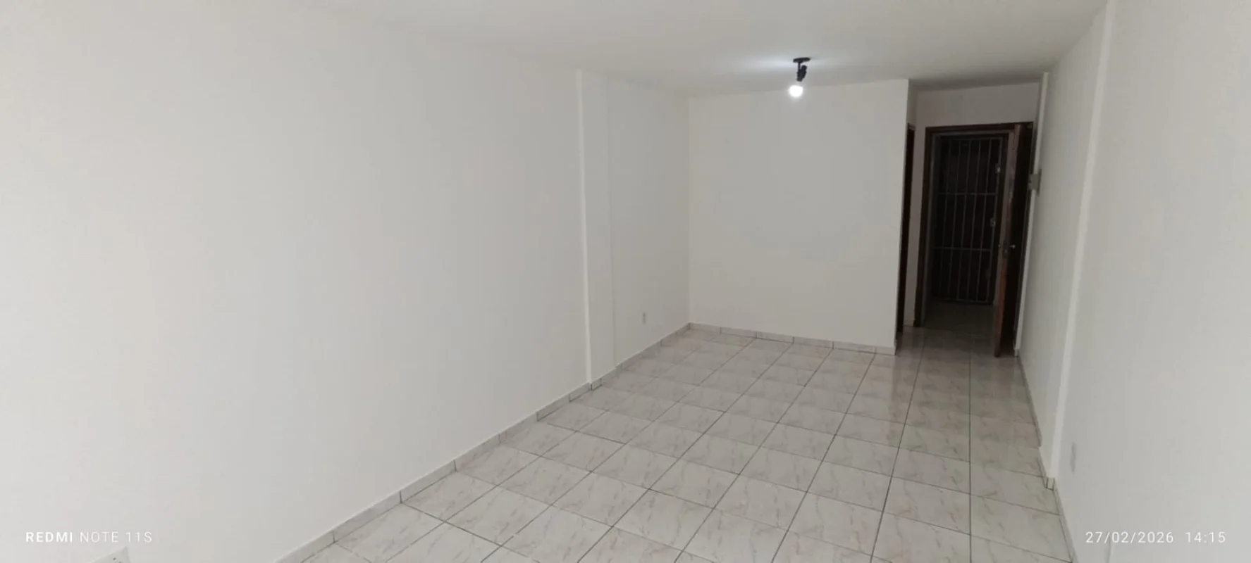 SALA COMERCIAL PARA LOCAÇÃO – ED. CAMILAExcelente oportunidade para instalar seu...