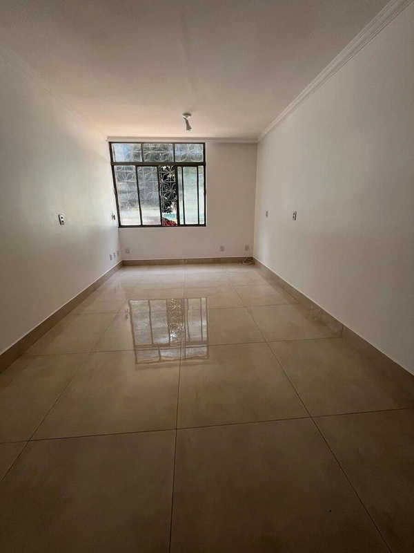 ALUGO APARTAMENTO NA SQS 409, BLOCO H, APARTAMENTO 101, ASA SUL, VAZADO E REFORM...
