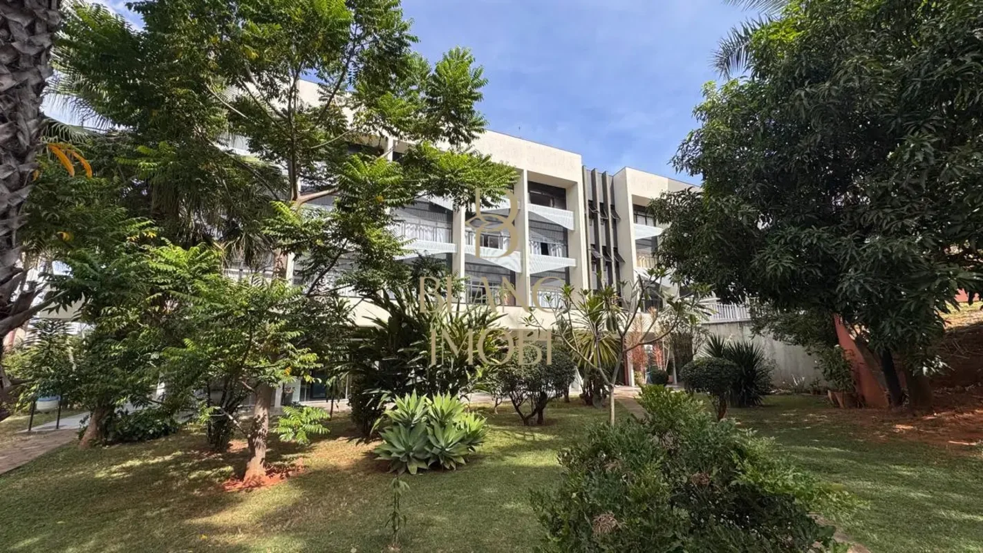 Seu novo endereço no Lago Norte pode ser exatamente este!EDIFÍCIO SOLARIUM CENTE...