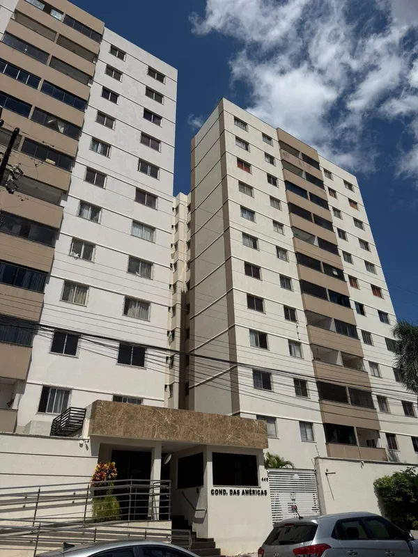 Apartamento com 3 quartos (1 suíte), sala em L com sacada, cozinha, área de serv...