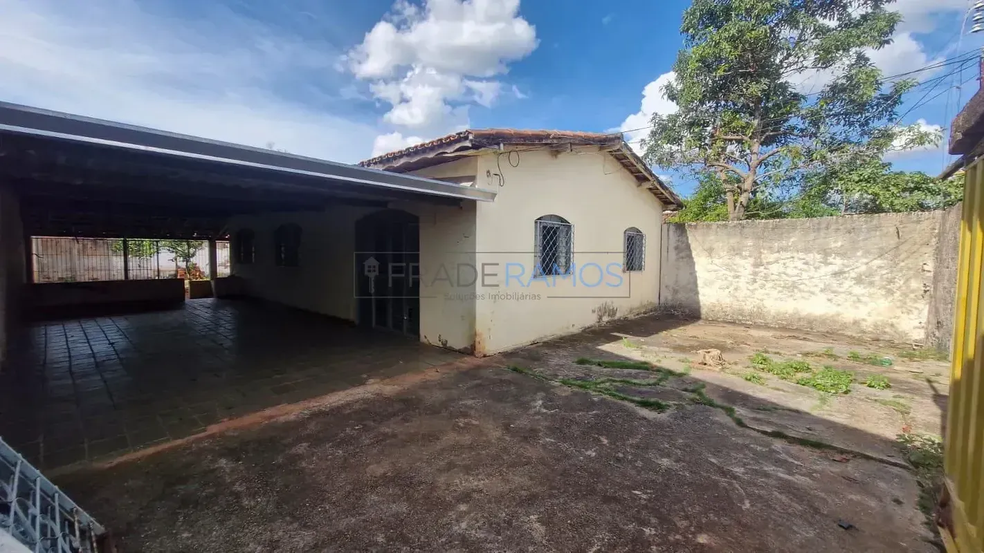  Oportunidade Imperdível no Setor São José: 490m² de Potencial e Liberdade!Busca...