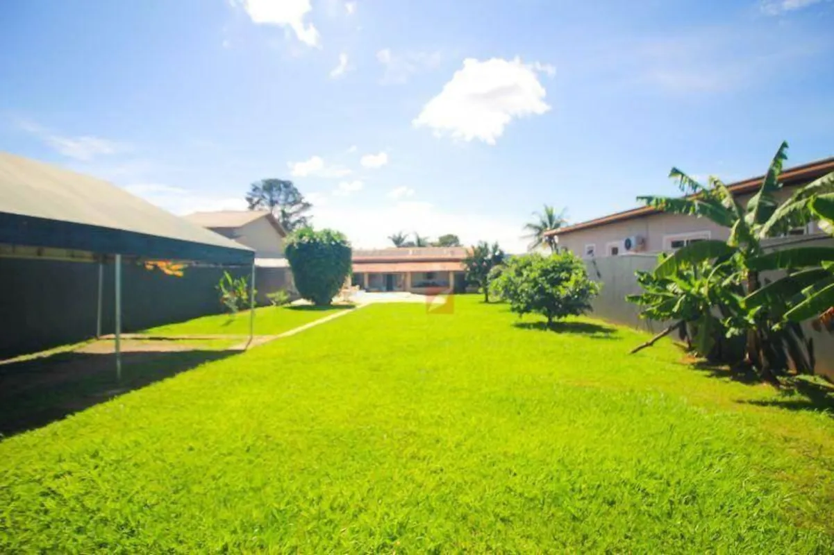 Terreno de 802,44 m², que une a amplitude com uma estrutura de lazer pronta.Terr...