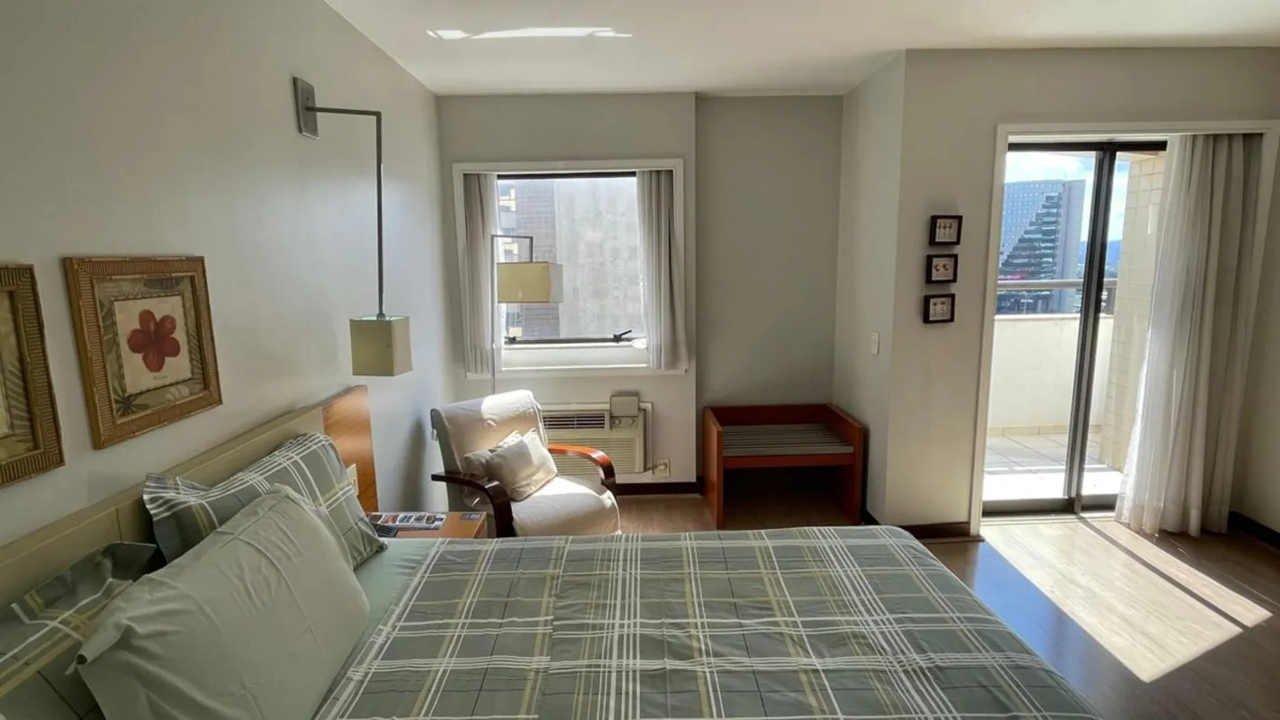 Invest Flat Imobiliária aluga apartamento no Edifício Confort Suits ? 5º andar!E...