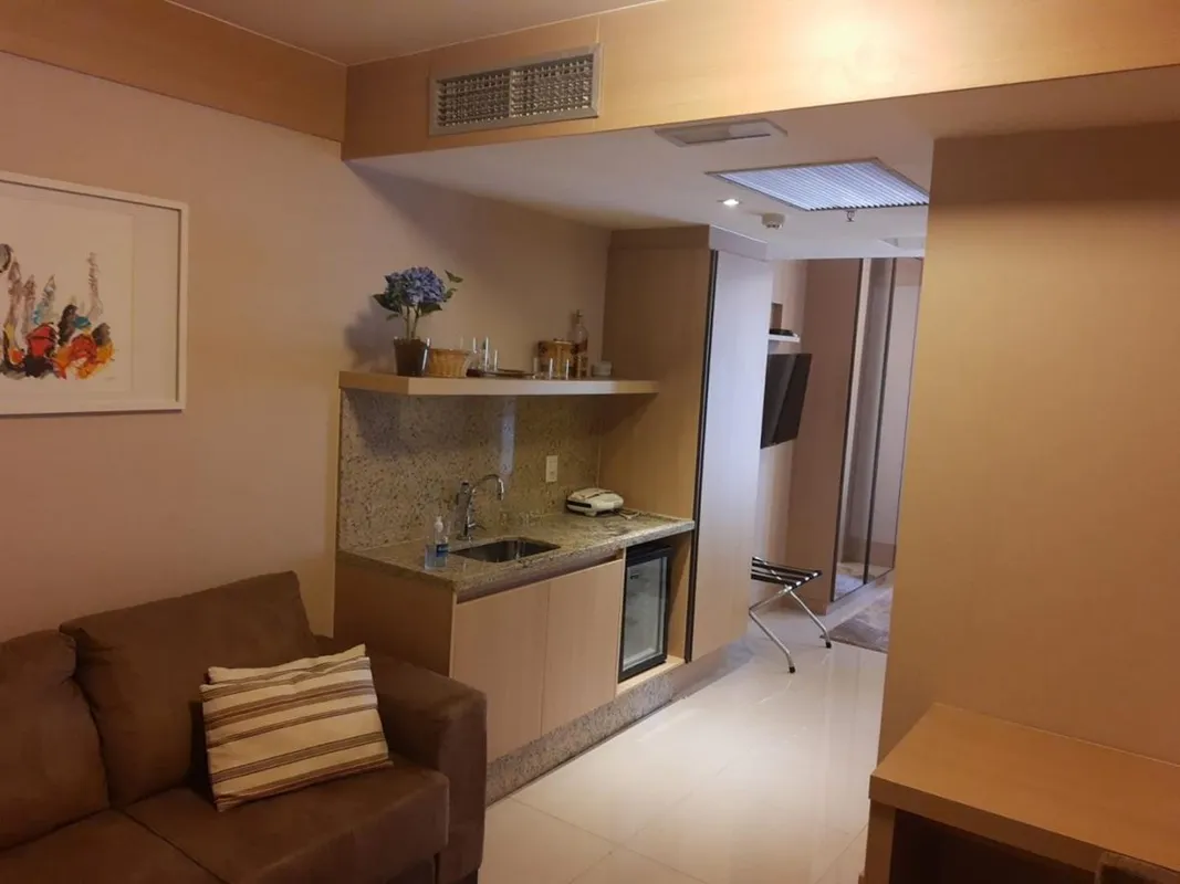 Invest Flat Imobiliária aluga apartamento de 50m², no Ed. Cullinan Hplus!Localiz...