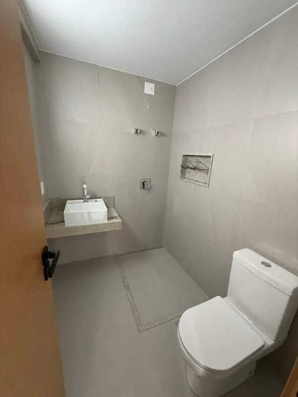Apartamento à venda localizado no Jardim Goiás, em Goiânia - GO.Valor de venda: ...