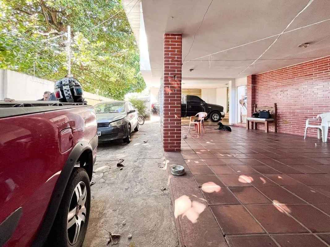 Sobrado Residencial comercial - Setor dos FuncionáriosEm localização privilegiad...