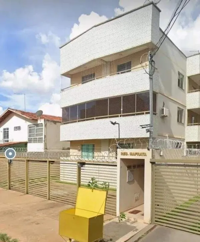 Apartamento de 3 quartos com suíte, 3 sacadas, armários na cozinha e quartos Edi...