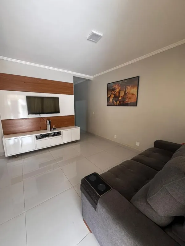 Casa - Jardim Novo MundoCasa á venda 160m² bem distribuídos, com 3 quartos sendo...