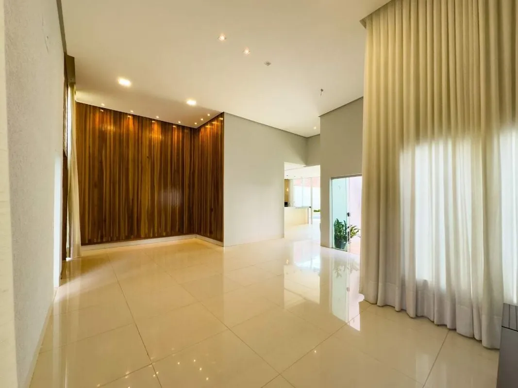 Casa Térrea à venda - Conforto, Espaço e SofisticaçãoExcelente residência térrea...